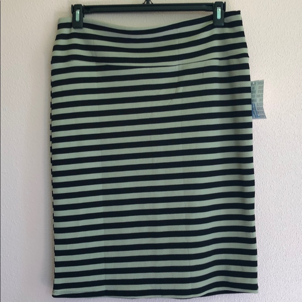 NWT Tan & Black LuLaRoe Cassie Skirt, Size XL